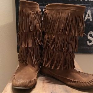 Steve Madden Chestnut Fringe Mocassin Tacoma Boots